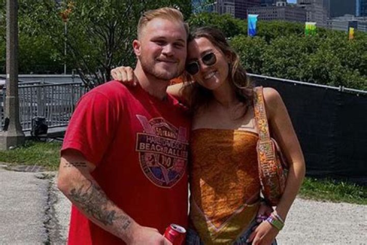 Zach Bryan Age, Wiki, Biography Height, Instagram, Girlfriend, Net Worth